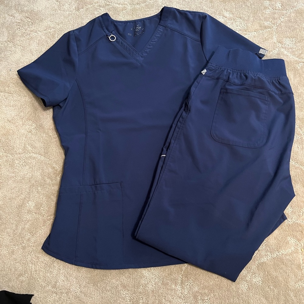 Cherokee Infinity Jogger Scrub Set